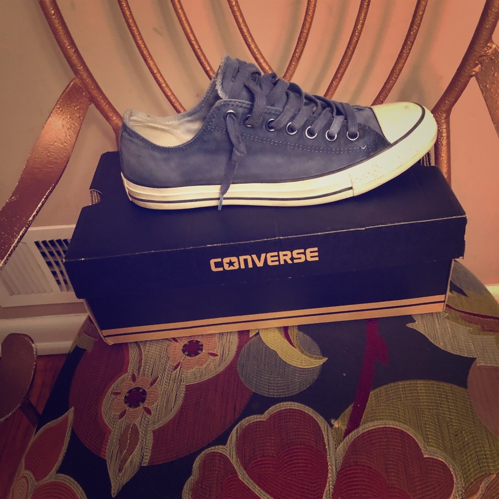 Women’s Denim Converse Low-Top